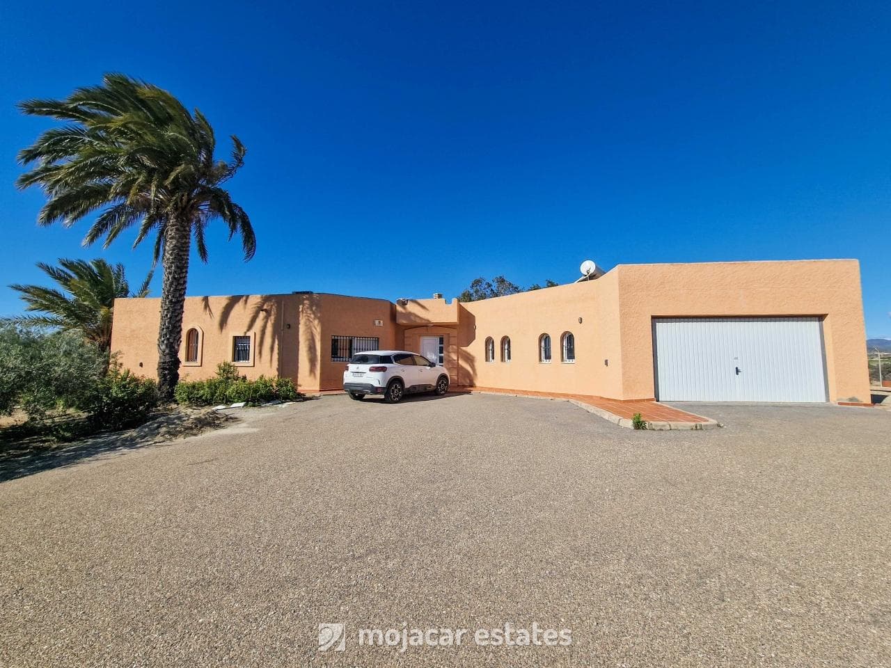 Villa 2